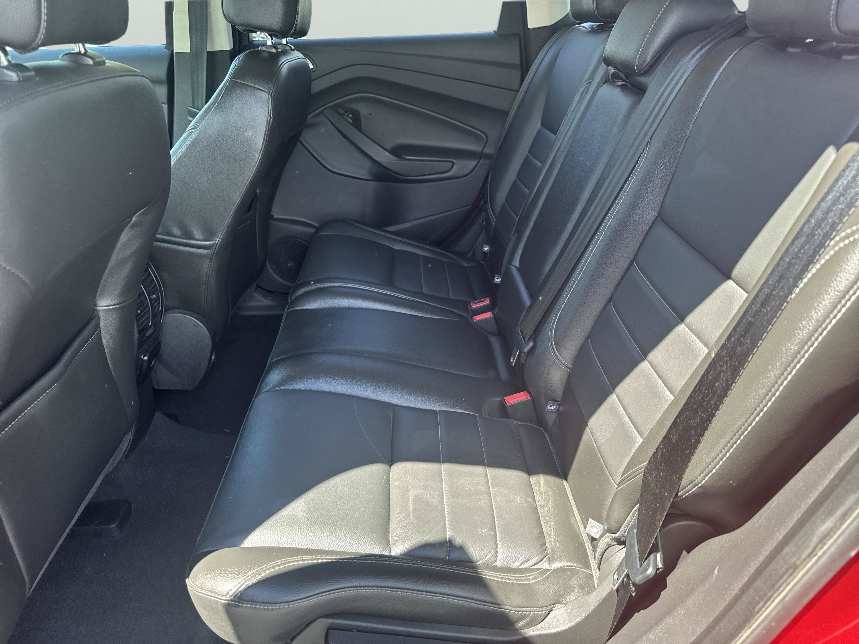 Used 2015 Ford Escape Titanium AWD/4WD image 22