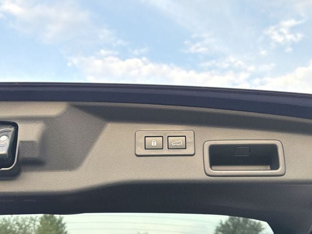 New 2026 Subaru Outback Limited XT AWD/4WD image 15