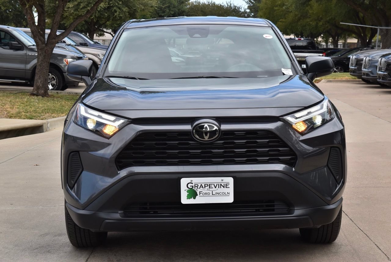 Used 2024 Toyota RAV4 LE FWD image 3