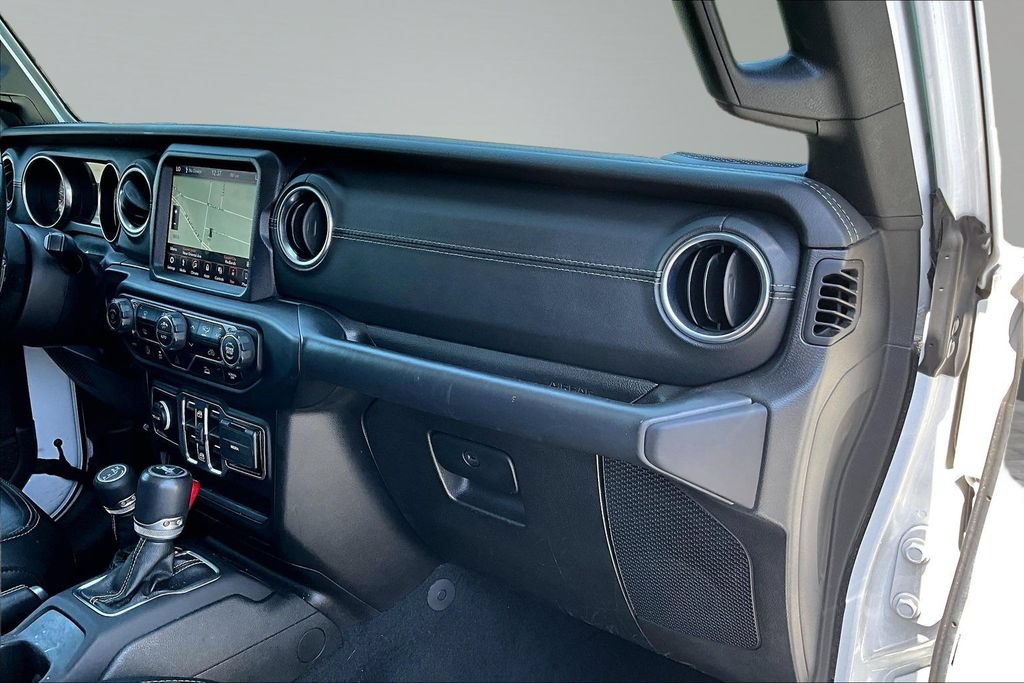 Certified 2019 Jeep Wrangler Unlimited Sahara AWD/4WD image 16