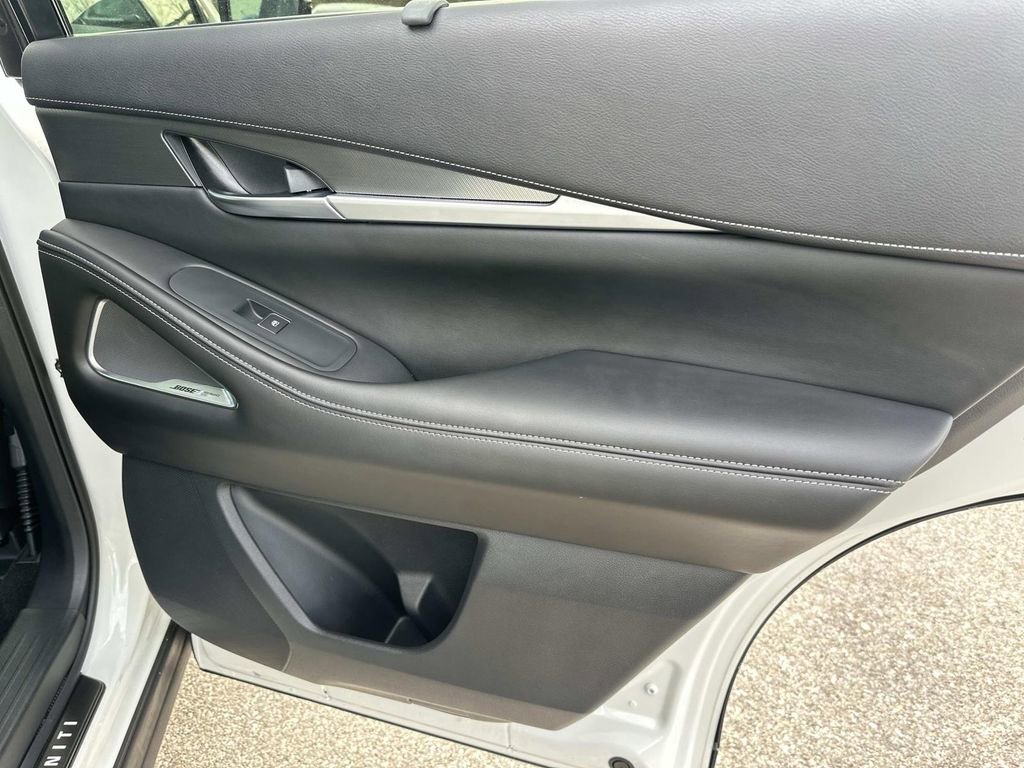 Certified 2025 INFINITI QX60 Luxe w/ Black Edition image 37