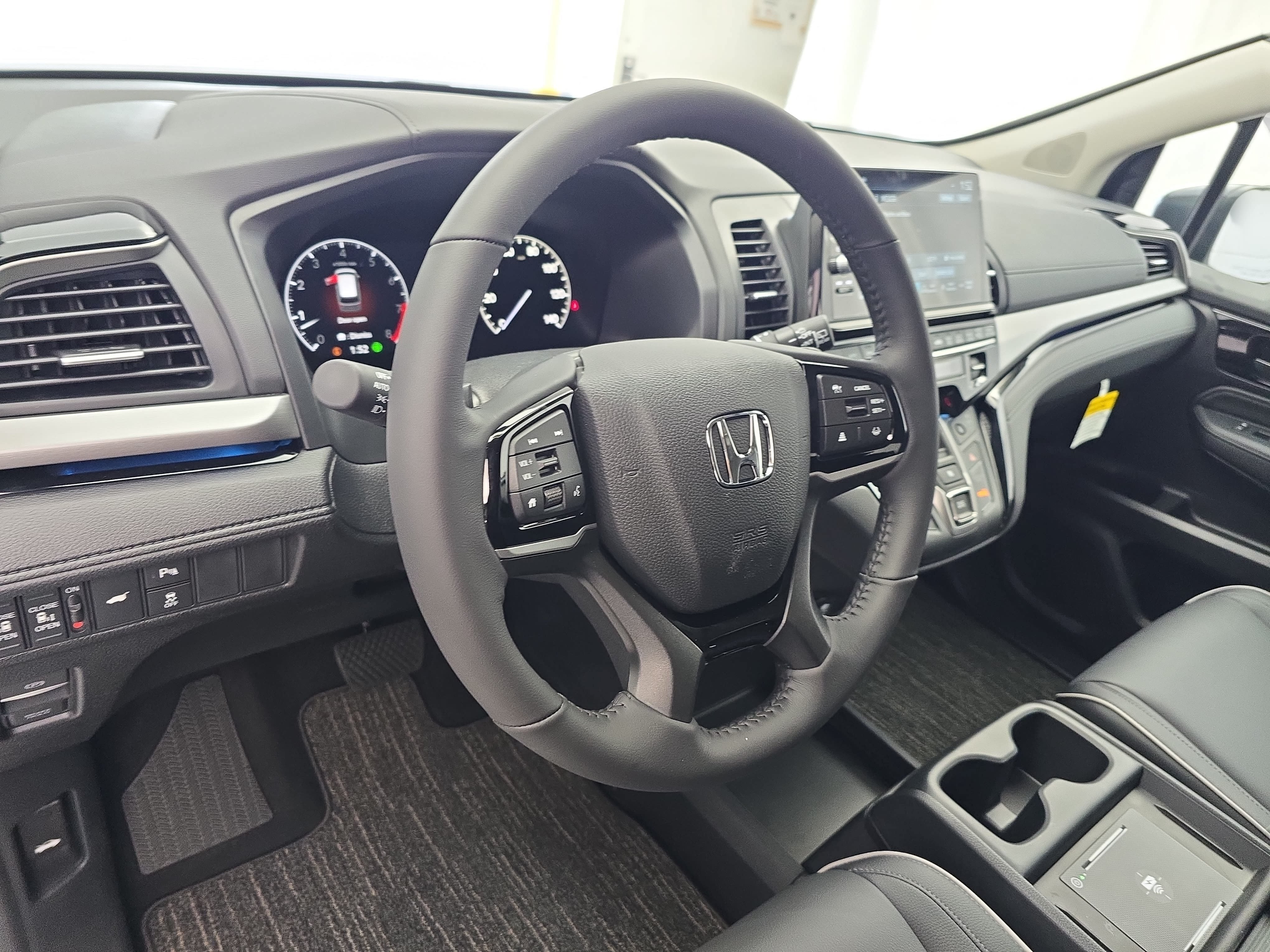 New 2027 Honda Odyssey Touring image 17