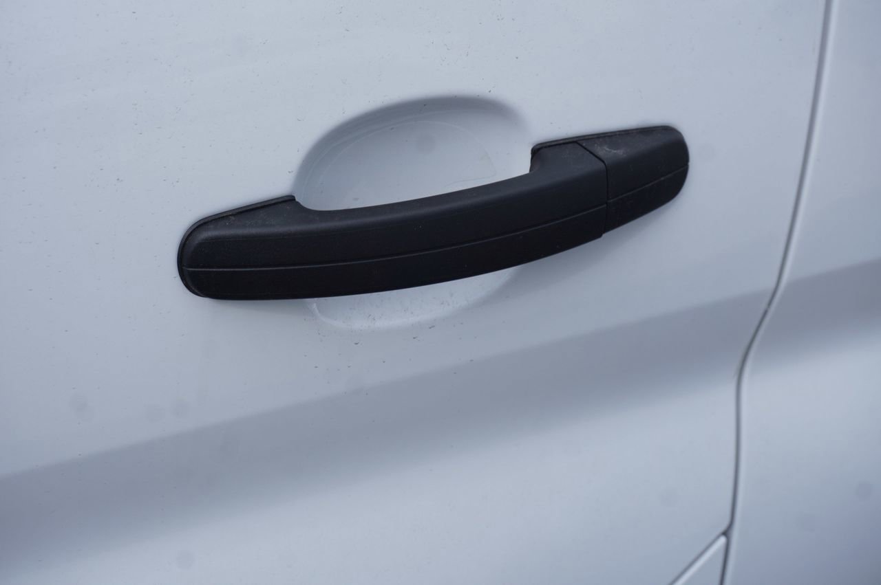 New 2025 Ford Transit 250 148 Medium Roof image 37