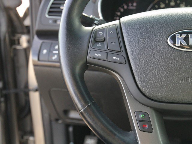 Used 2015 Kia Sorento SX image 22