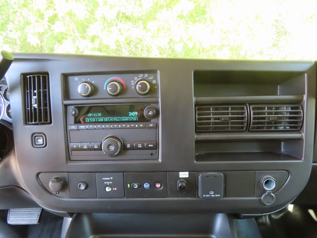 New 2025 Chevrolet Express 3500 w/ Power Convenience Package image 6