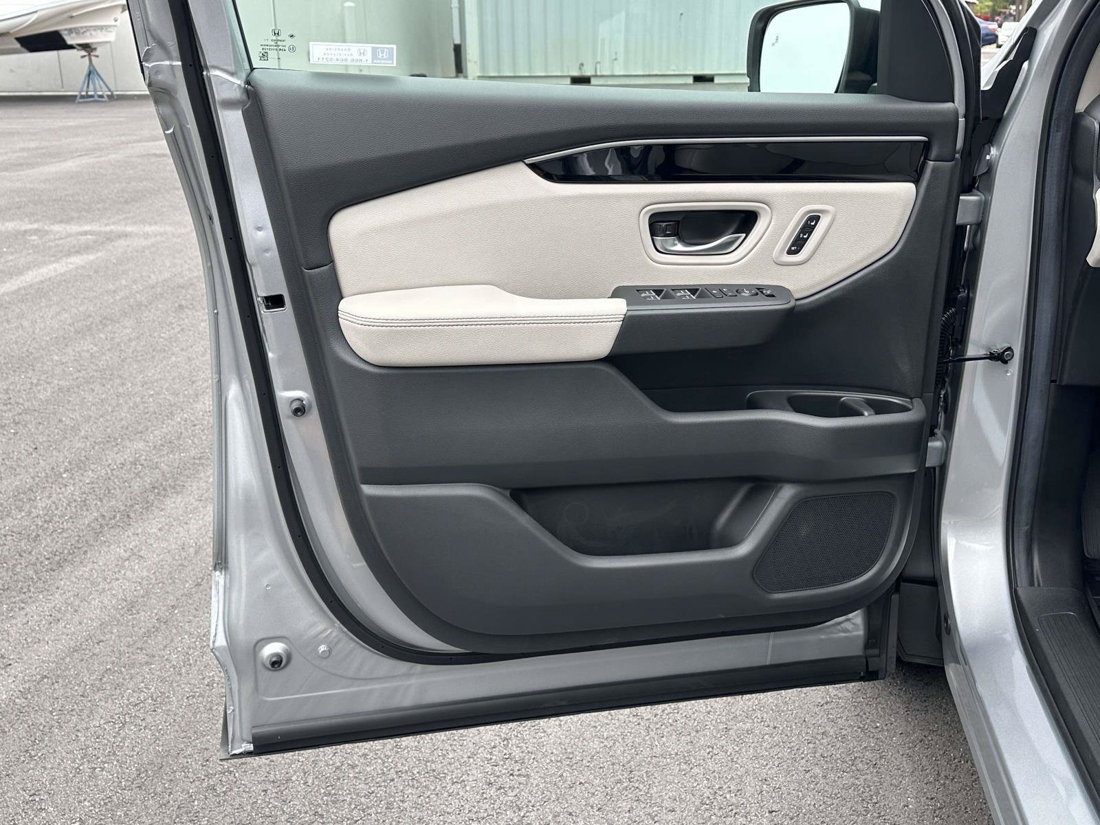 New 2026 Honda Pilot EX-L image 5