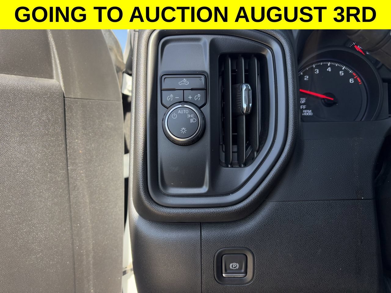 Used 2024 Chevrolet Silverado 1500 W/T w/ Trailering Package RWD image 15