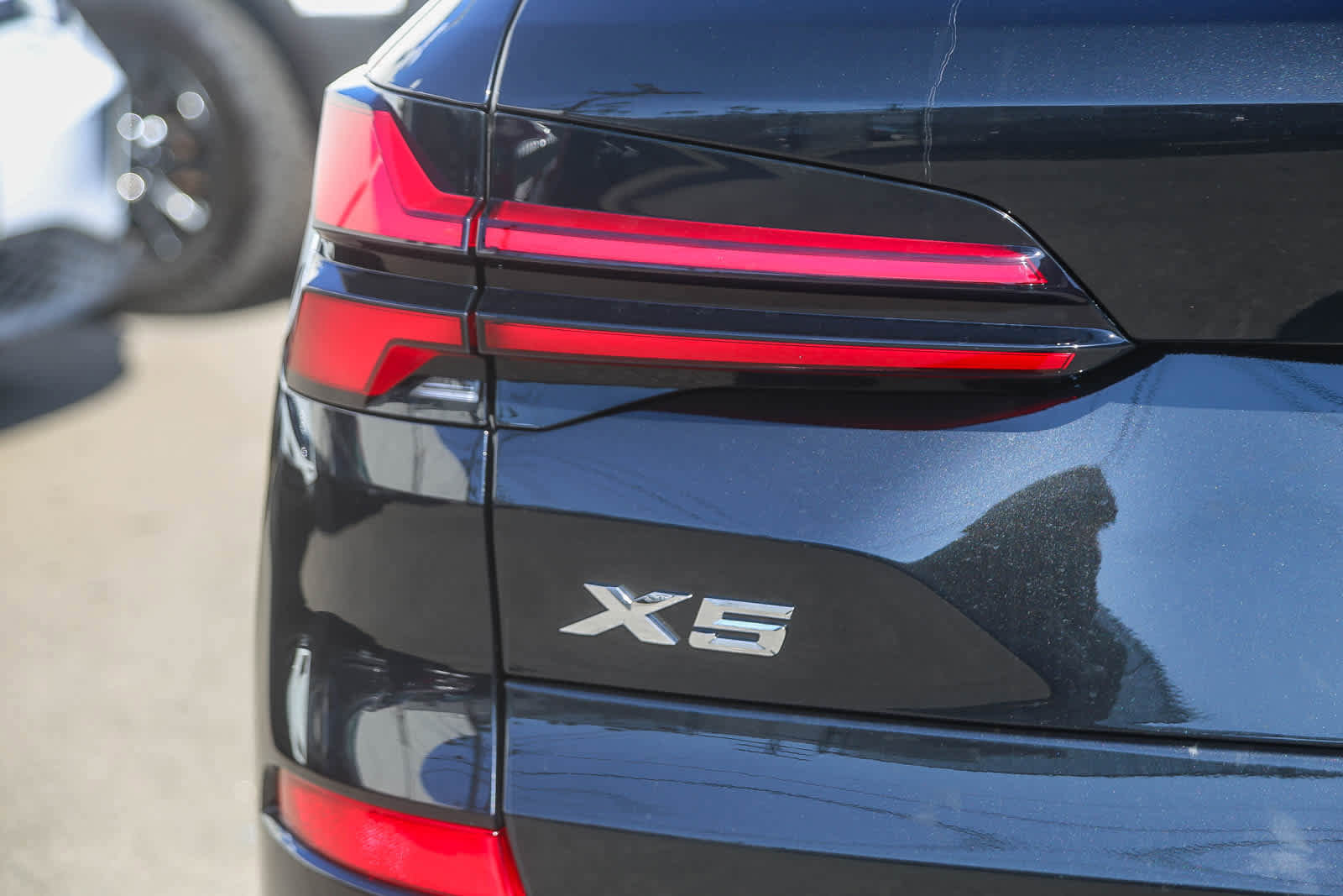 Used 2026 BMW X5 sDrive40i w/ M Sport Package image 7