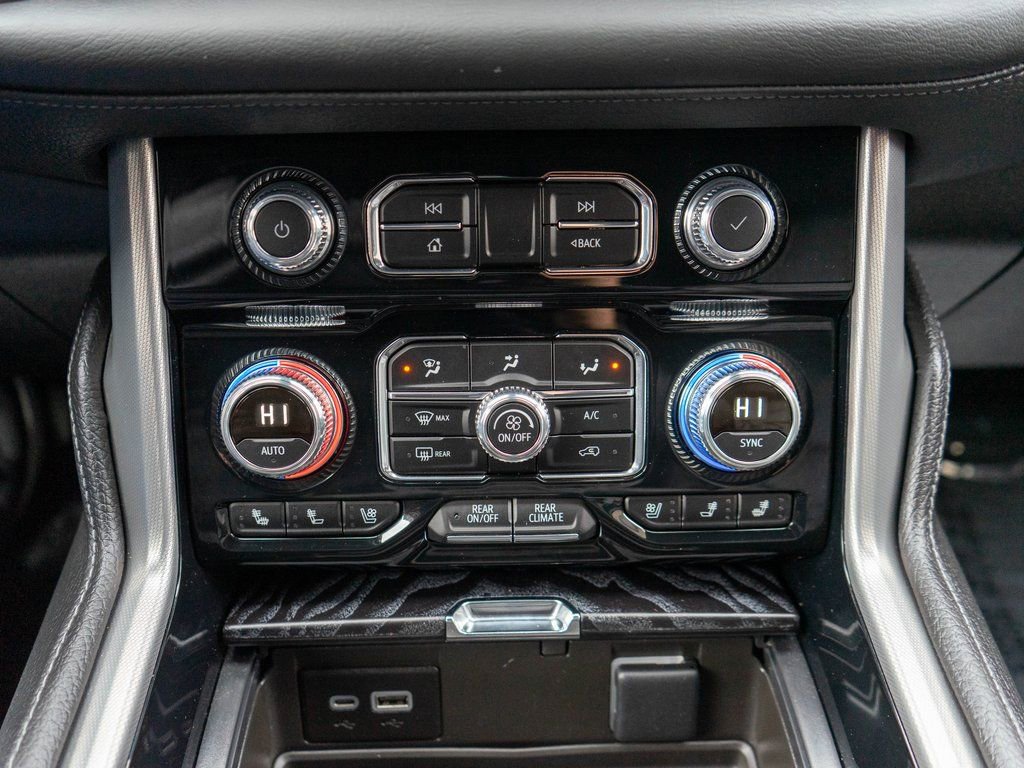 Used 2024 GMC Yukon Denali AWD/4WD image 28