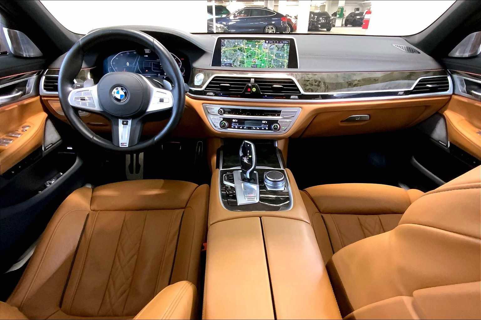 Used 2021 BMW 750i xDrive w/ Autobahn Package AWD/4WD image 15