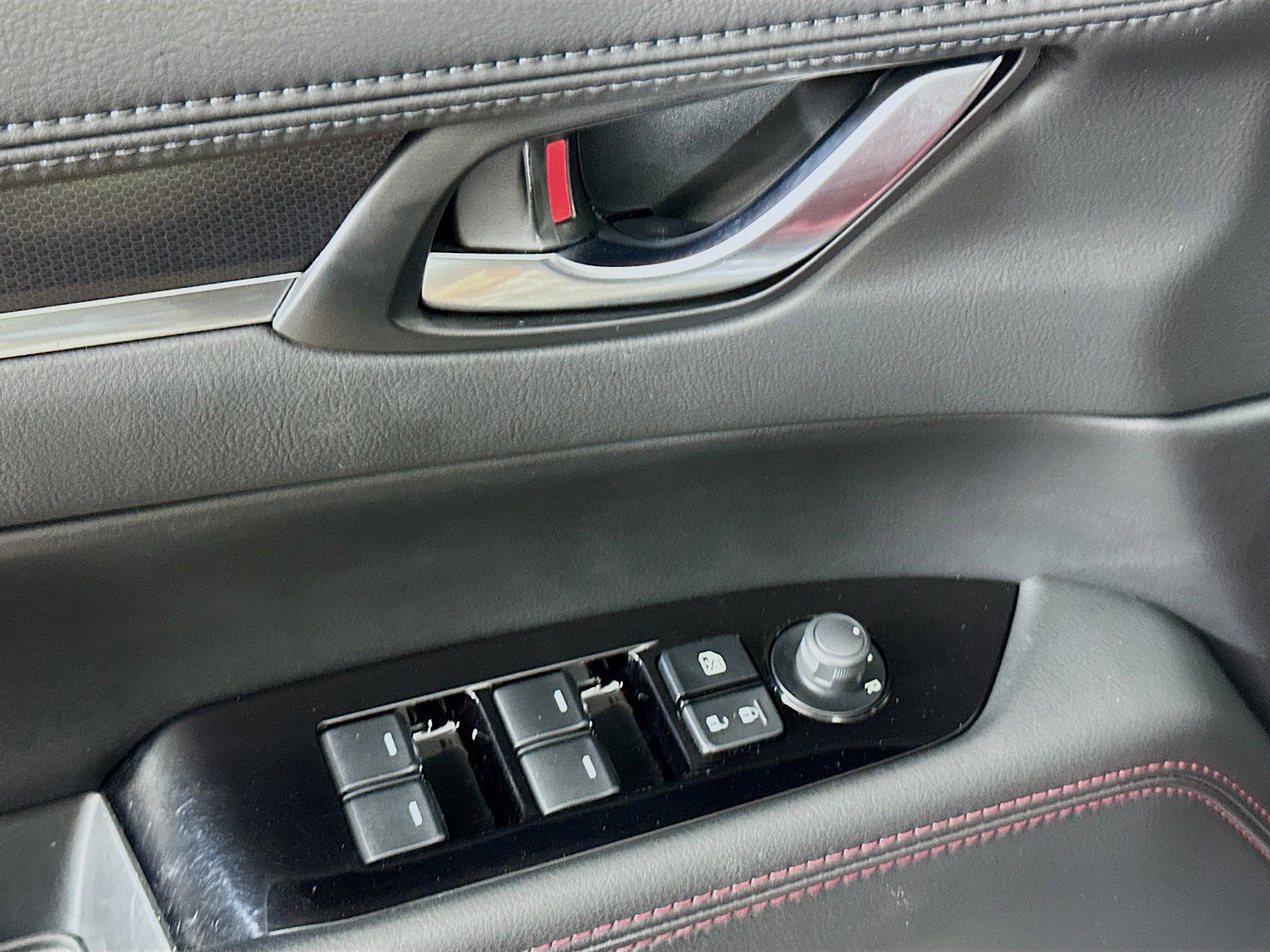 Used 2023 MAZDA CX-5 Carbon Edition image 15