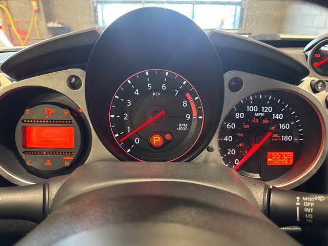 Used 2016 Nissan 370Z Touring Sport RWD image 13
