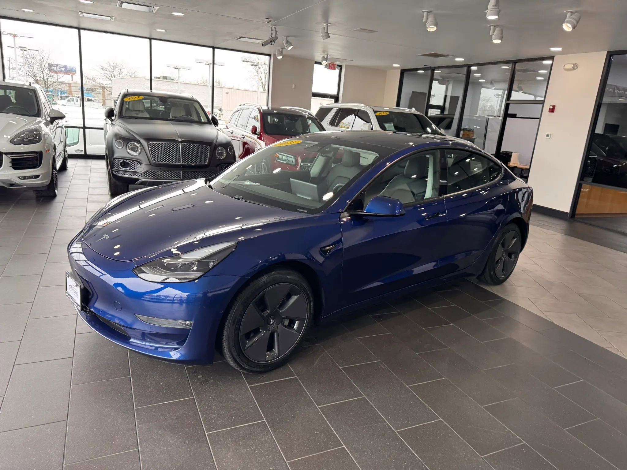 Used 2021 Tesla Model 3 Long Range image 2