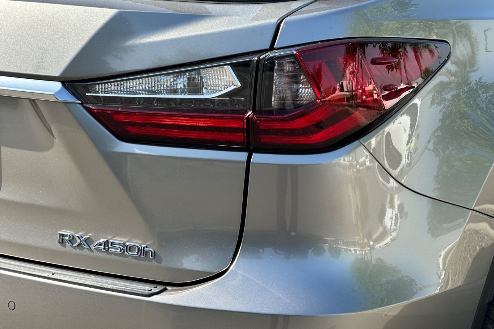 Certified 2022 Lexus RX 450h AWD w/ Premium Package image 30
