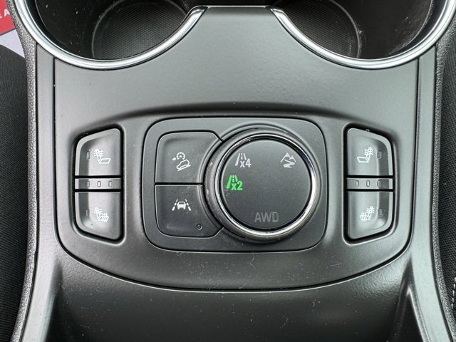 Used 2024 GMC Terrain SLT image 17