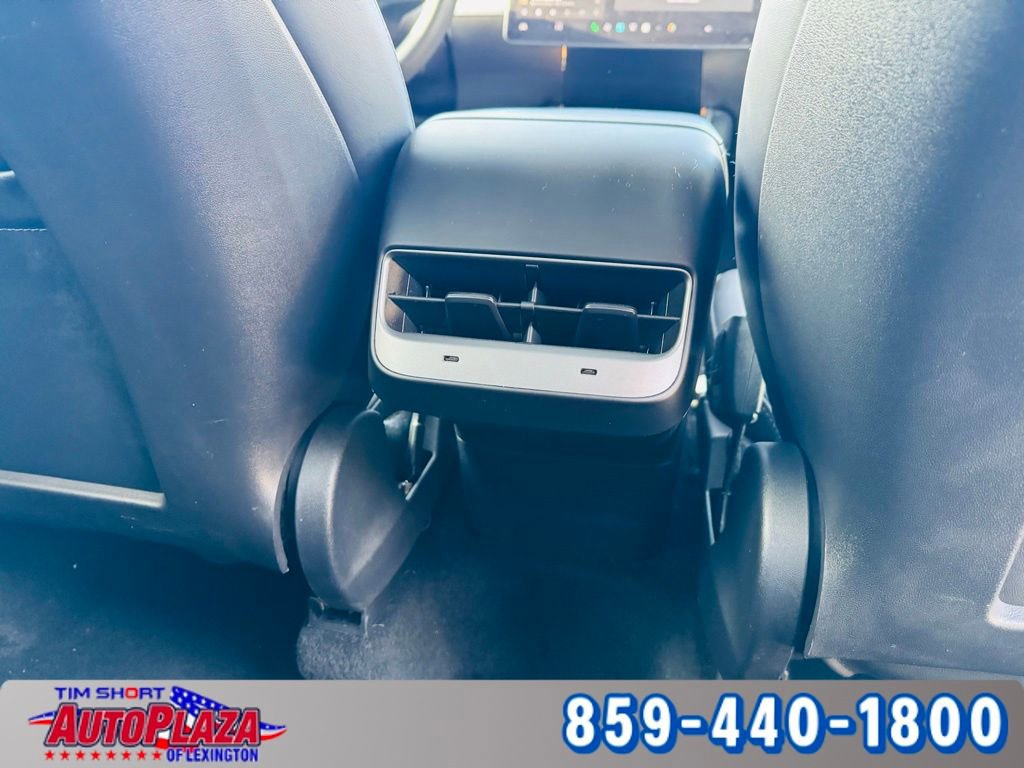 Used 2021 Tesla Model Y Long Range image 41