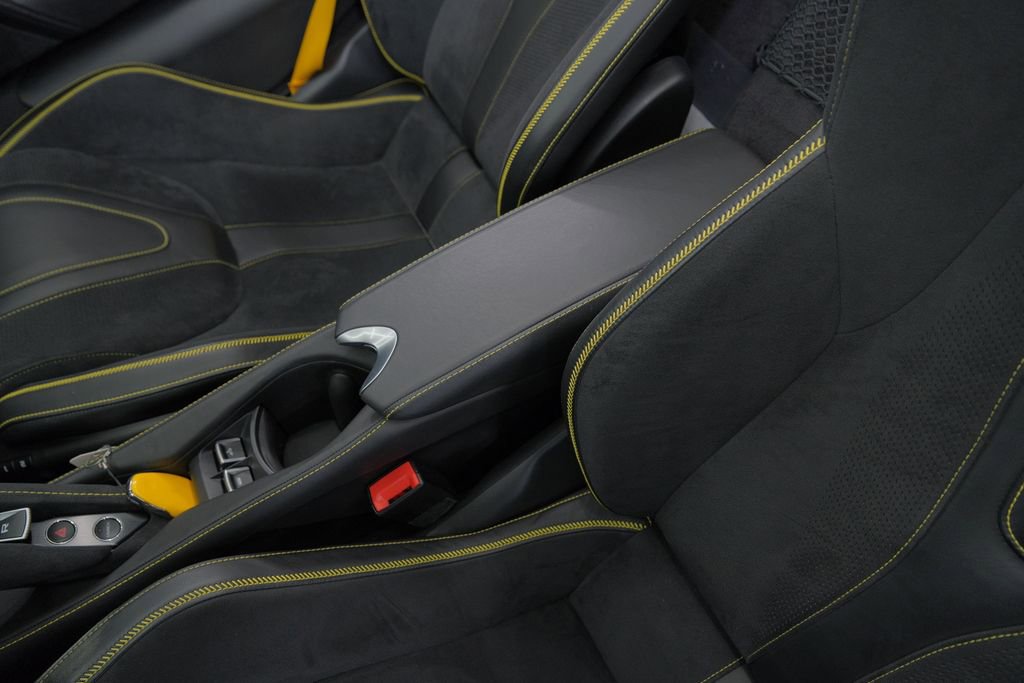 Used 2023 McLaren 720S Luxury image 34