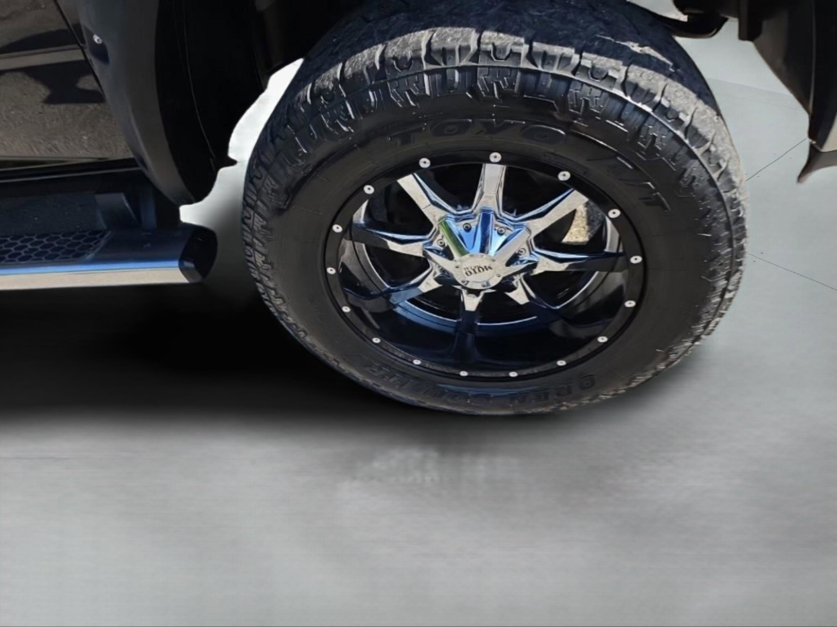 Used 2018 RAM 2500 SLT w/ Luxury Group AWD/4WD image 36