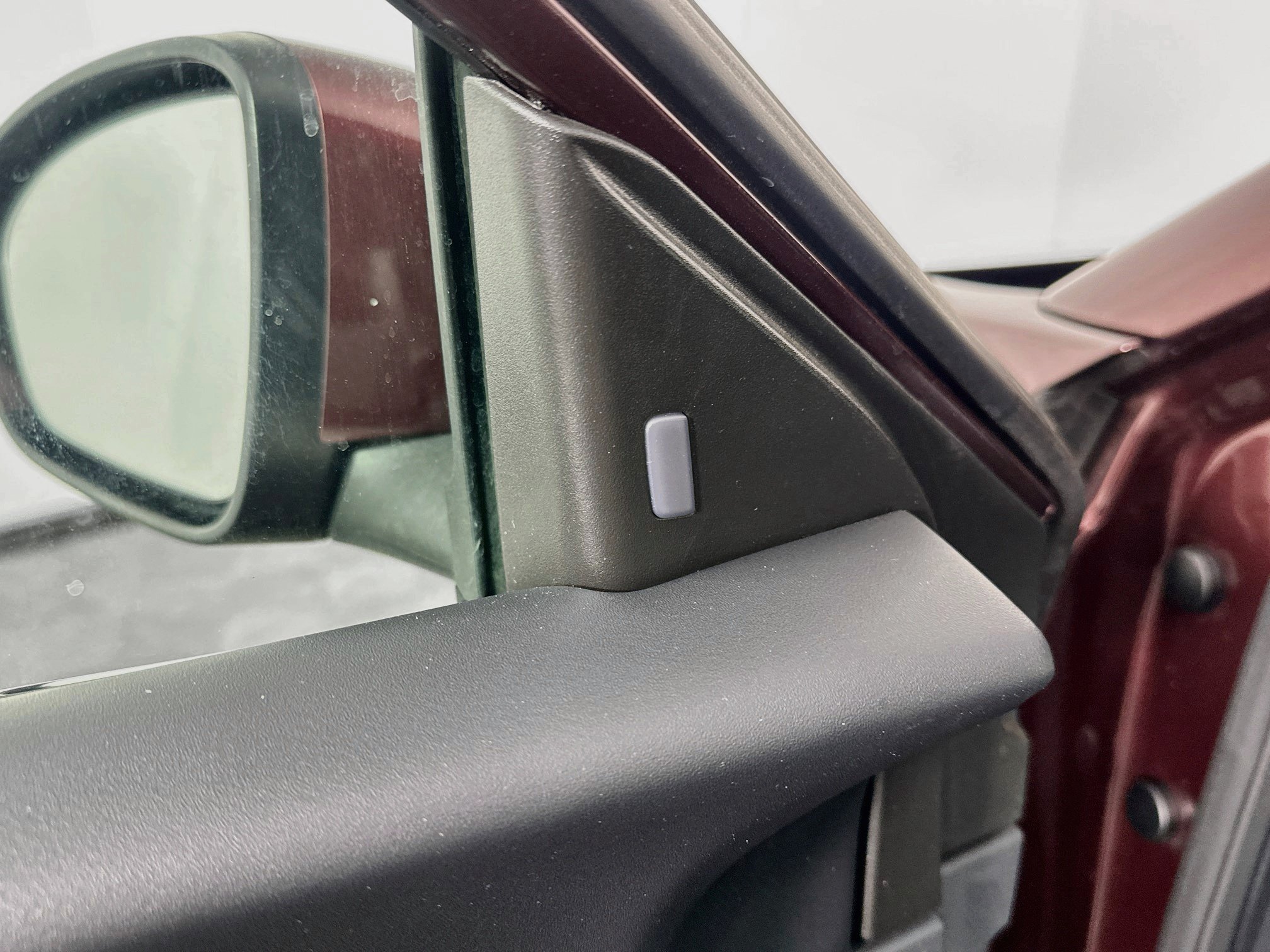 Used 2025 Nissan Sentra SV FWD image 16