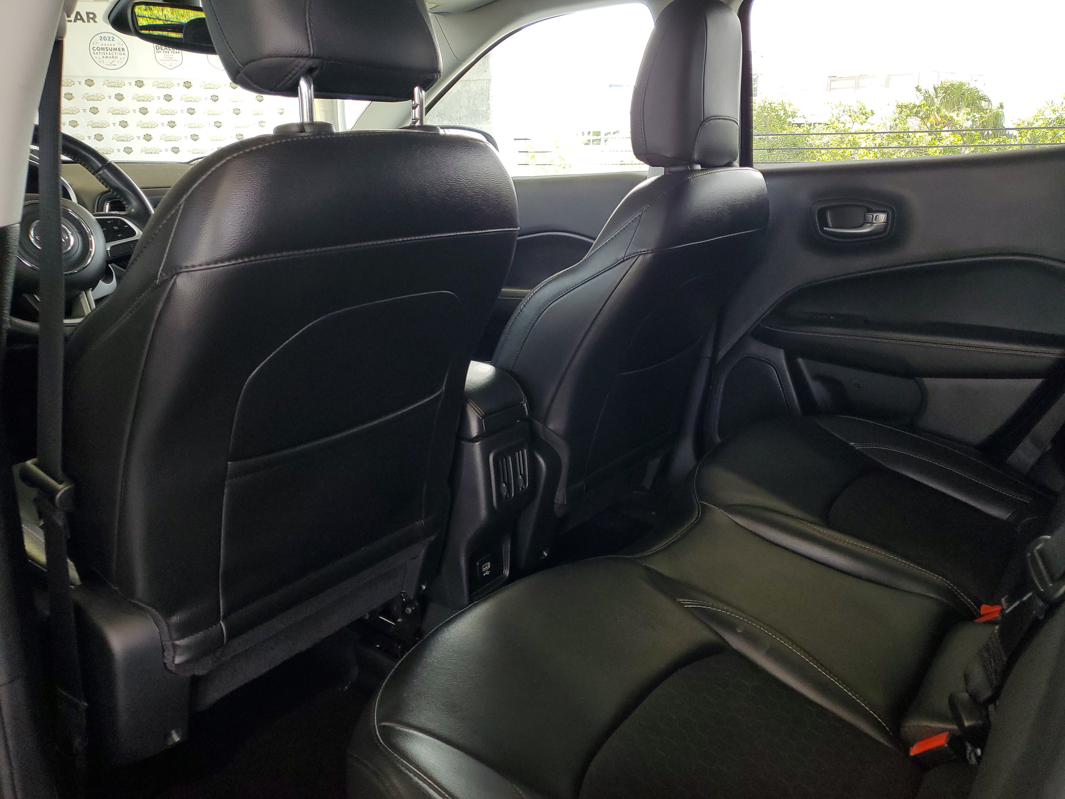 Used 2021 Jeep Compass Latitude AWD/4WD image 9