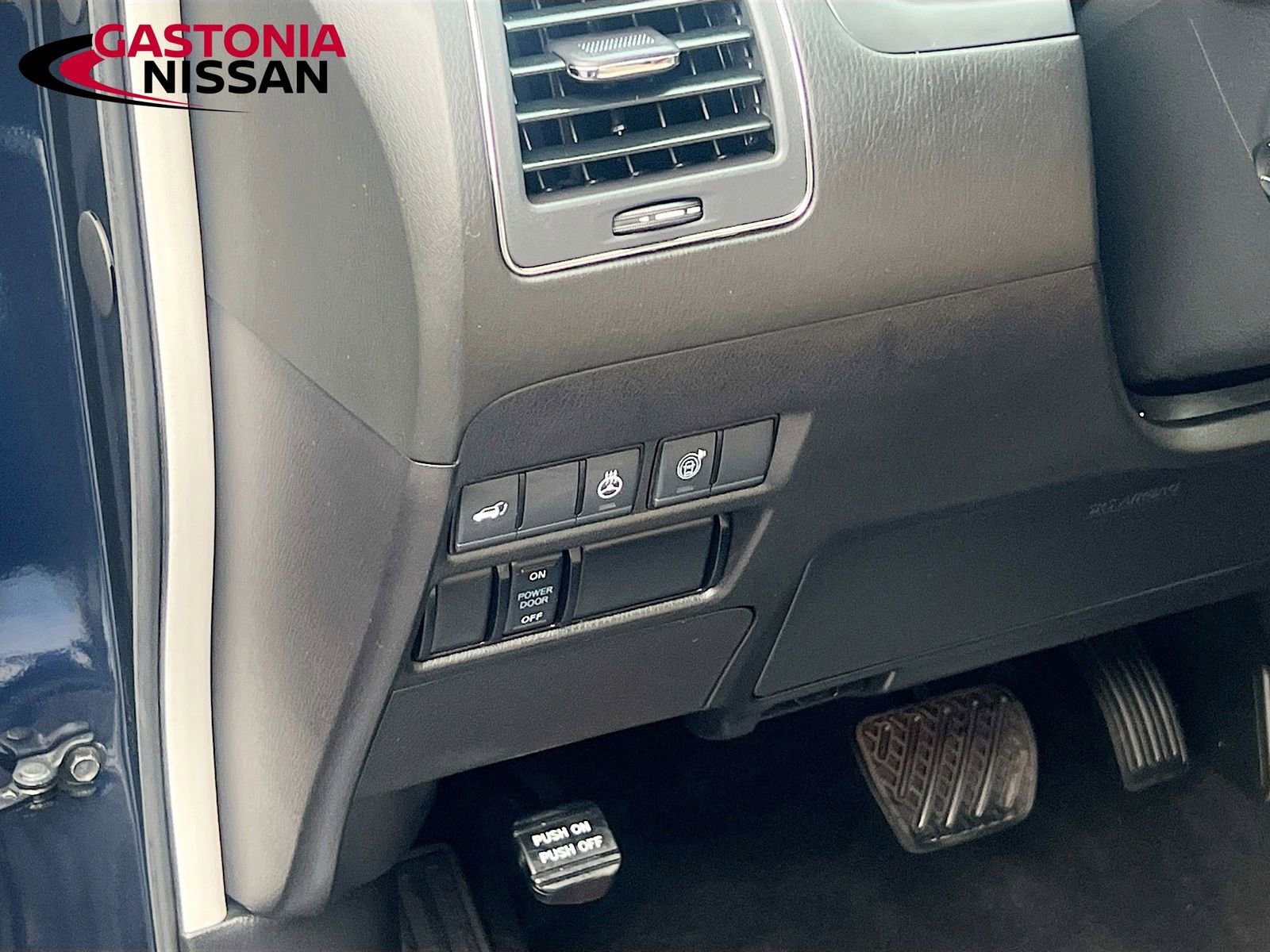 Used 2024 Nissan Armada SL w/ Cargo Package image 13