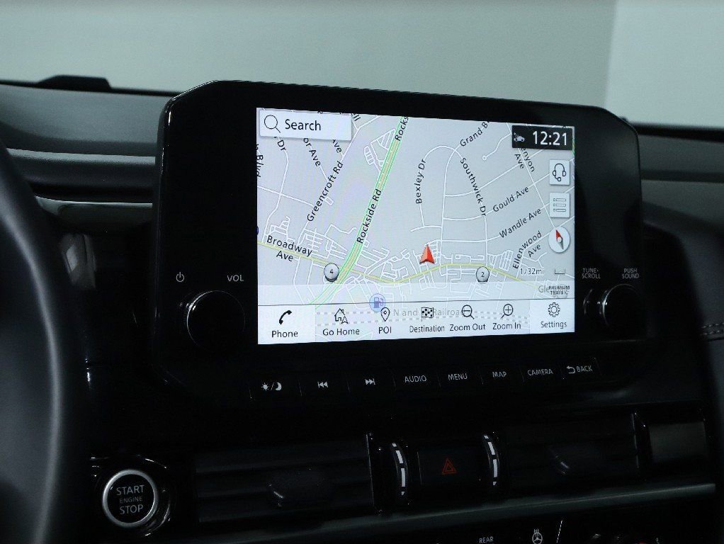 Certified 2024 Nissan Pathfinder Platinum image 30