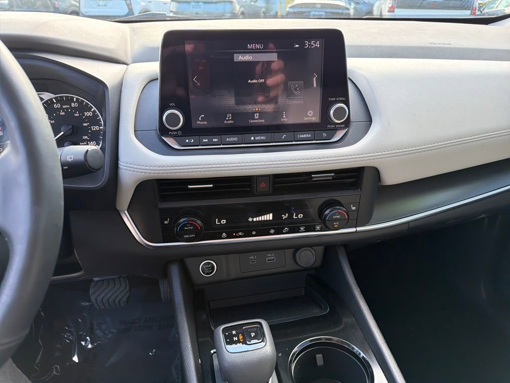 Used 2023 Nissan Rogue SV w/ SV Premium B Package image 27