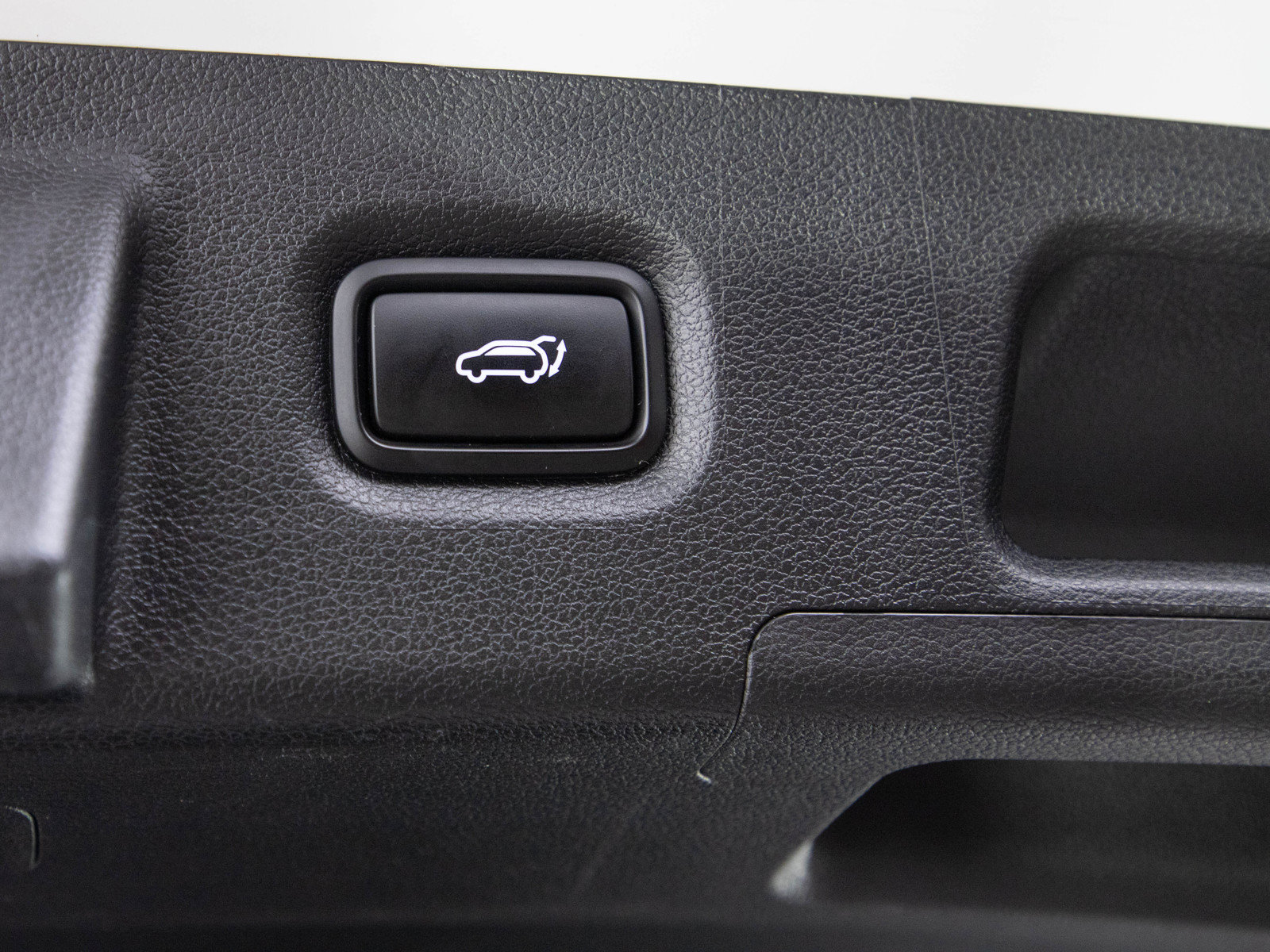 Used 2020 Hyundai Santa Fe Limited AWD/4WD image 14