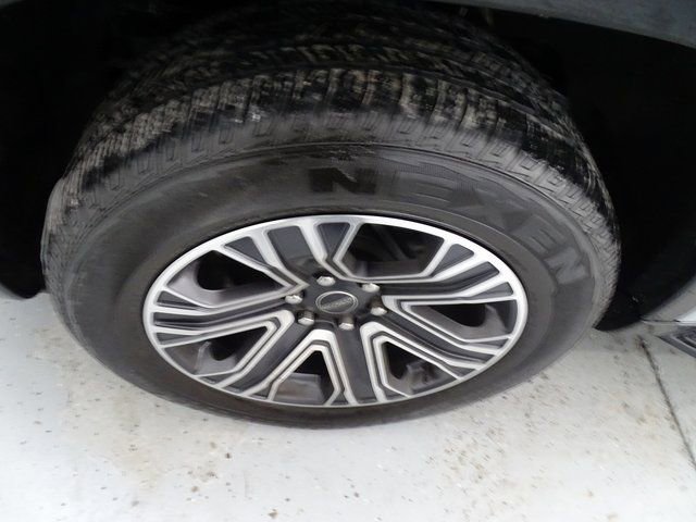 Certified 2025 Jeep Wagoneer 4WD image 25