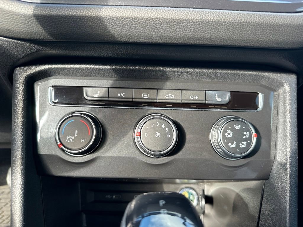 Used 2022 Volkswagen Tiguan S image 10