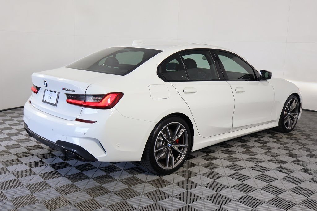 Used 2021 BMW M340i RWD image 4