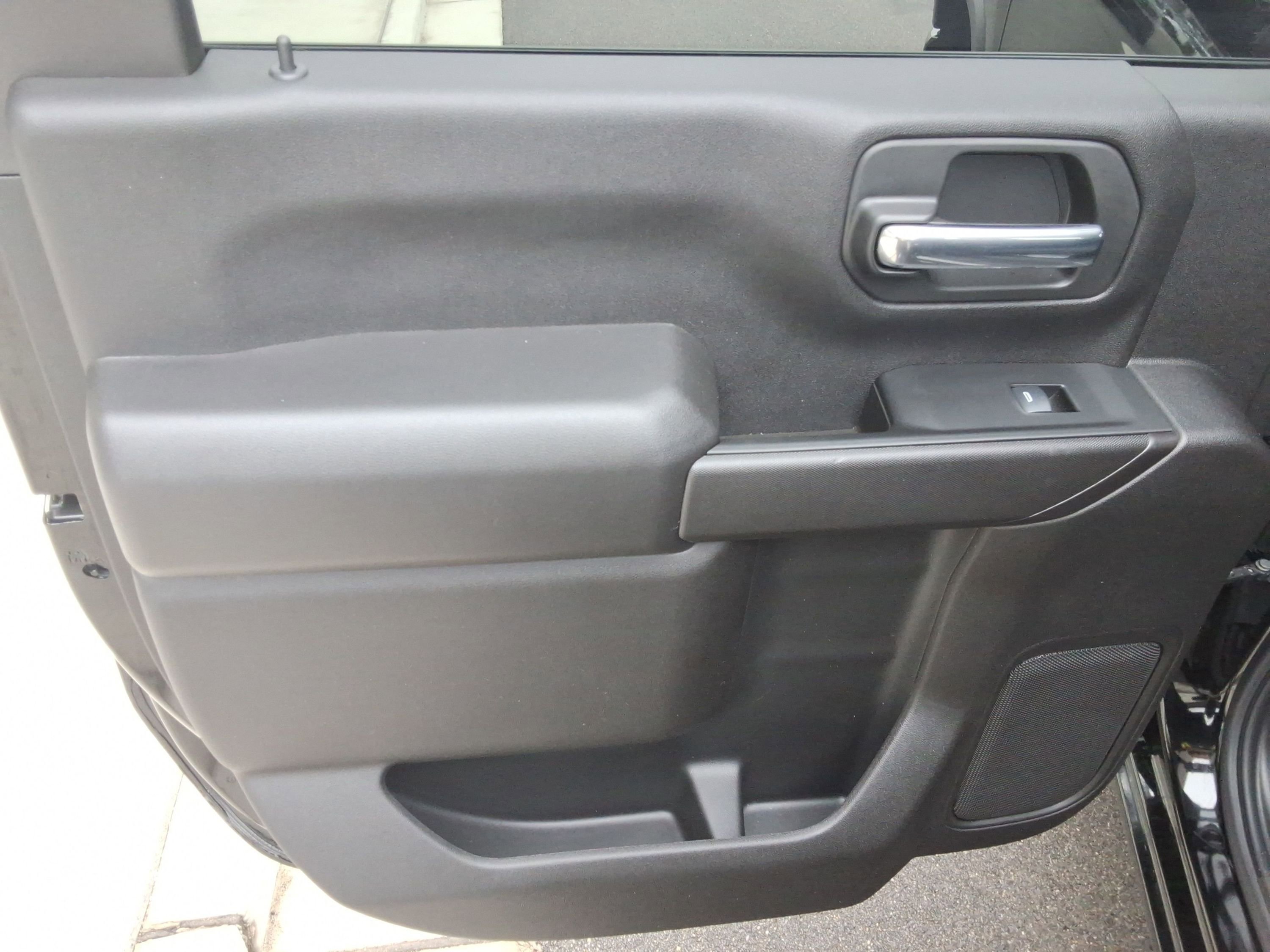 Used 2025 Chevrolet Silverado 2500 Custom w/ Custom Convenience Package image 21