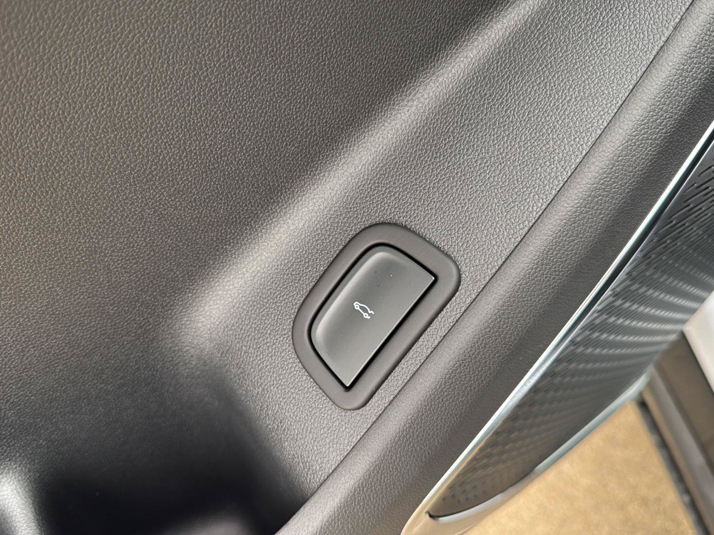 New 2026 GMC Acadia Elevation w/ LPO, All-Weather Package FWD image 14