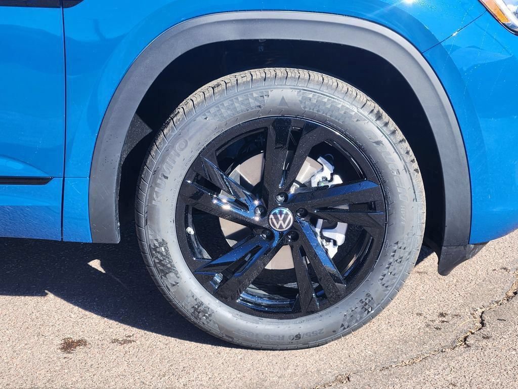 New 2026 Volkswagen Atlas Cross Sport SEL R-Line AWD/4WD image 29