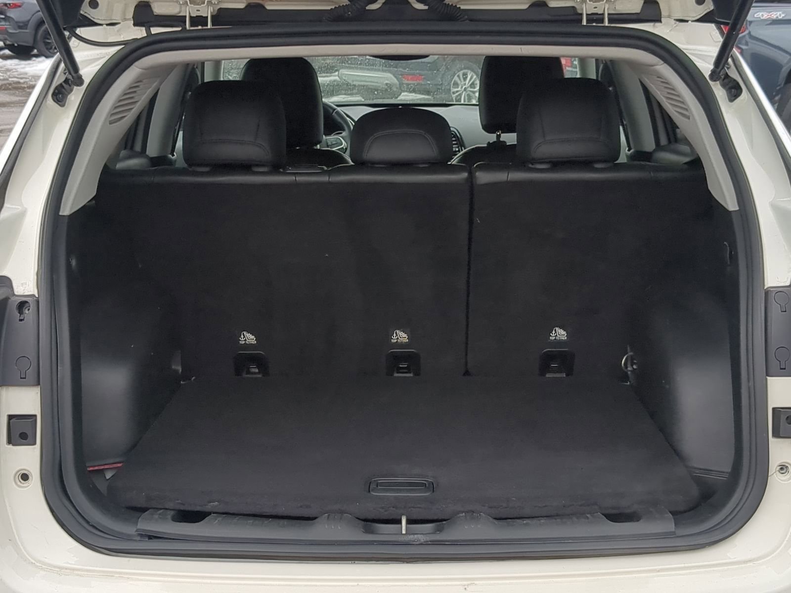 Used 2018 Jeep Compass Limited image 35