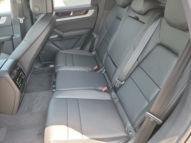 New 2026 Porsche Cayenne AWD/4WD image 19