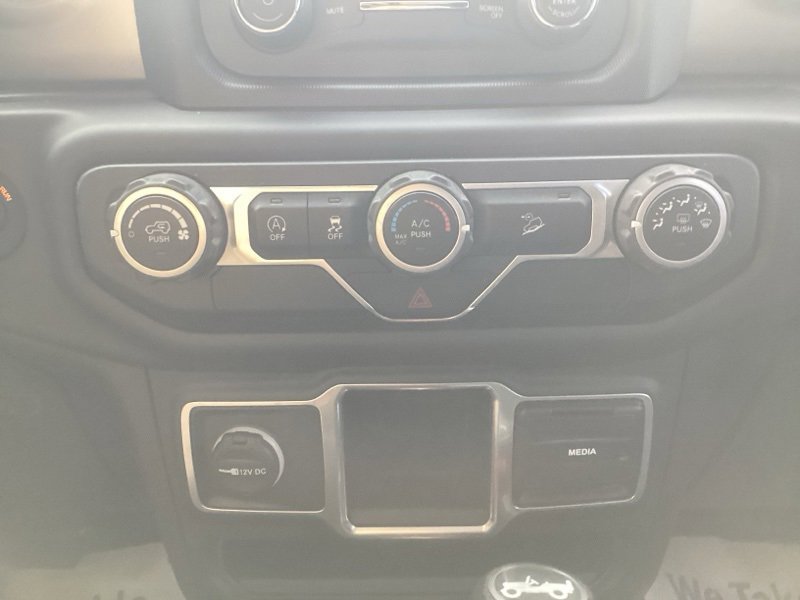 Used 2018 Jeep Wrangler Unlimited Sport image 33