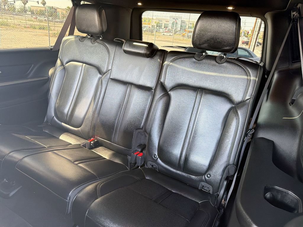 Used 2024 Jeep Wagoneer L 2WD w/ Premium Group I image 26