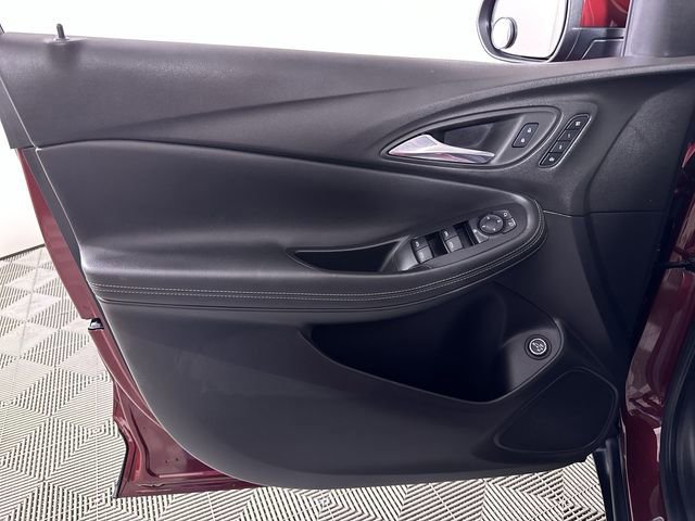 Used 2023 Buick Encore GX Essence w/ Experience Buick Package image 52