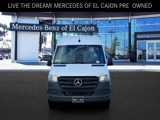 Used 2025 Mercedes-Benz Sprinter 2500 image 2