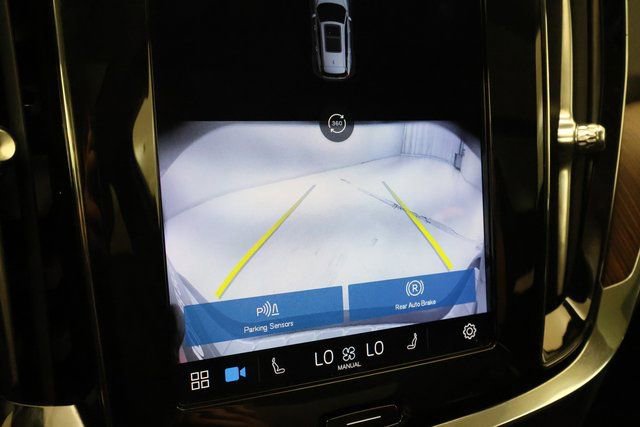 Used 2024 Volvo V60 B5 Cross Country Plus image 15