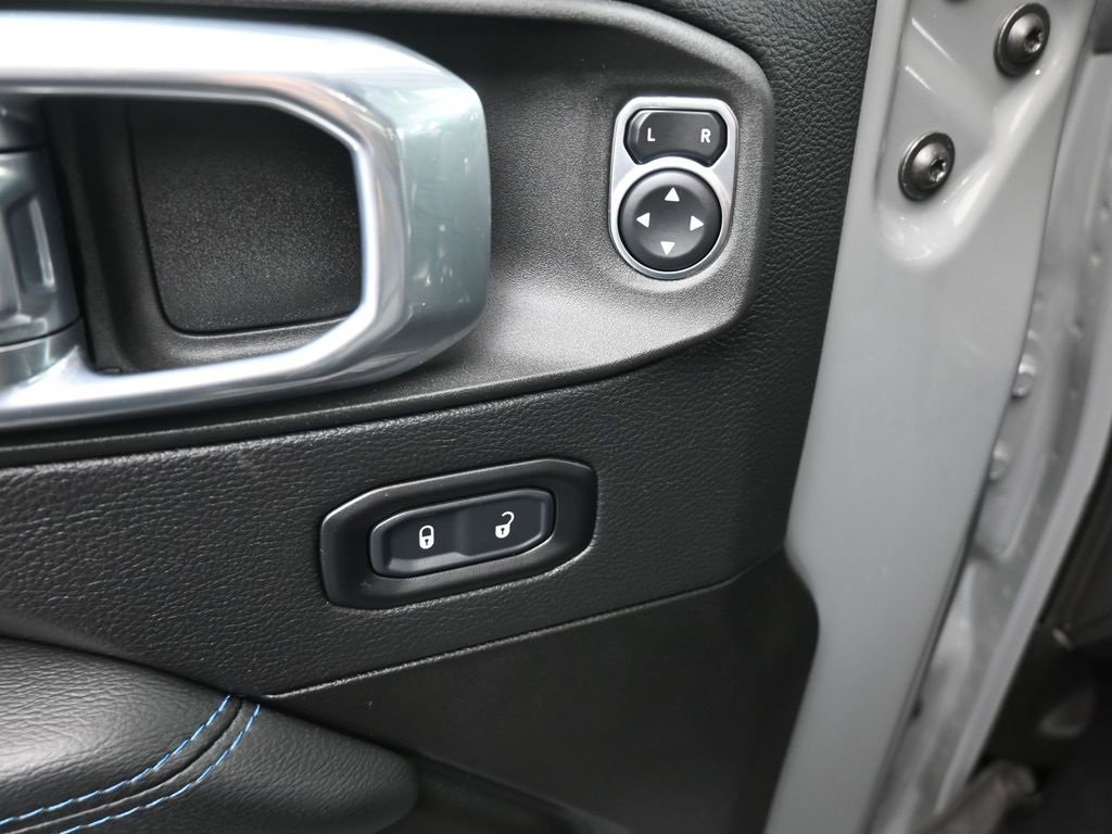 Used 2022 Jeep Wrangler Unlimited Rubicon 4xe image 13