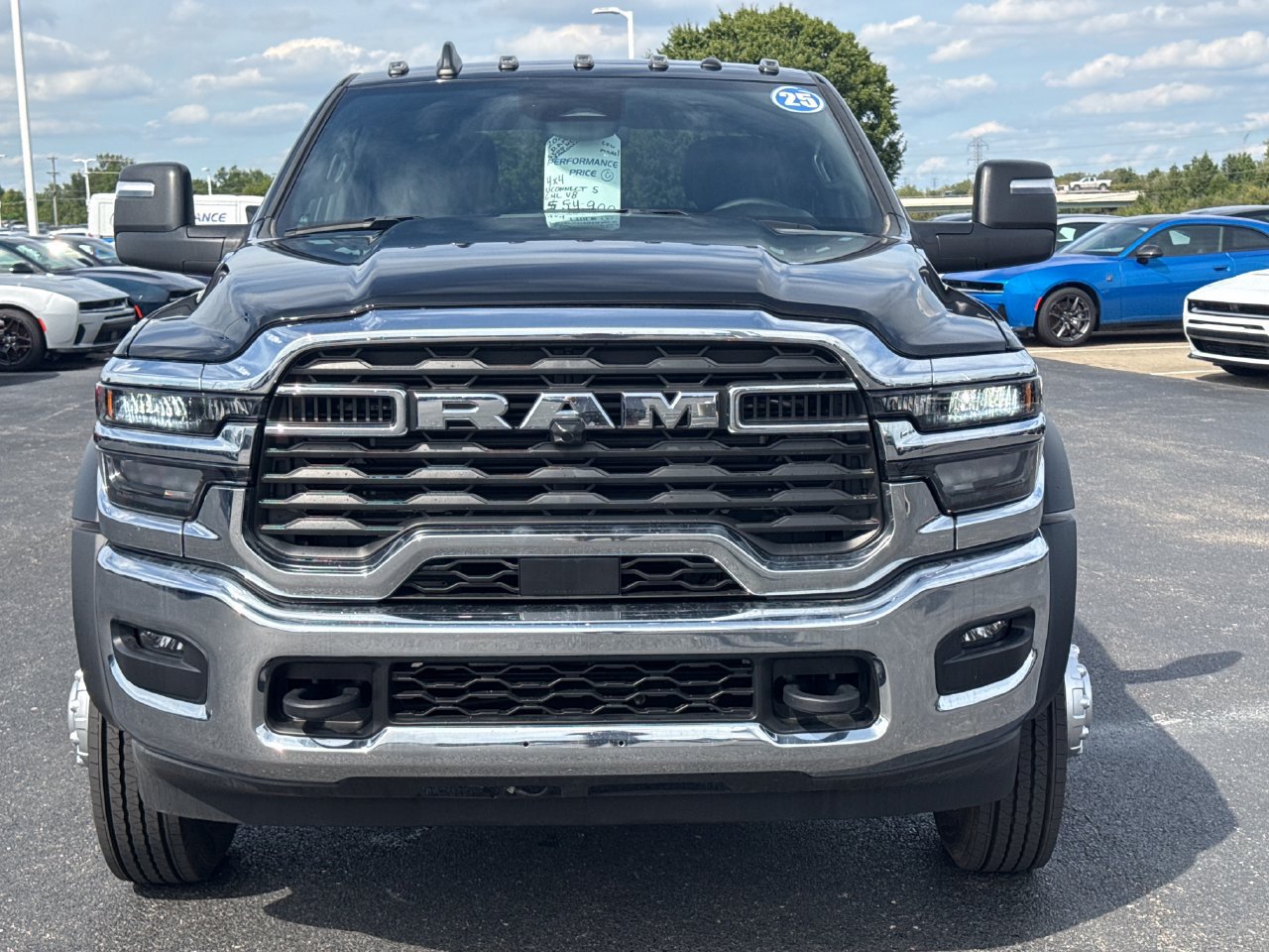 Used 2025 RAM 5500 4x4 Crew Cab image 9