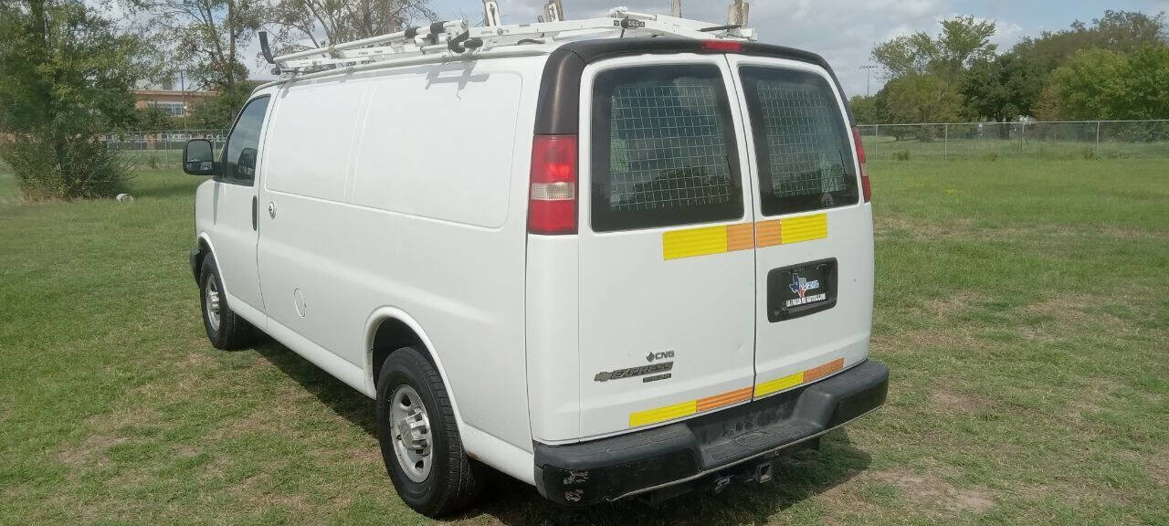 Used 2013 Chevrolet Express 2500 w/ Cold Climate Package image 7