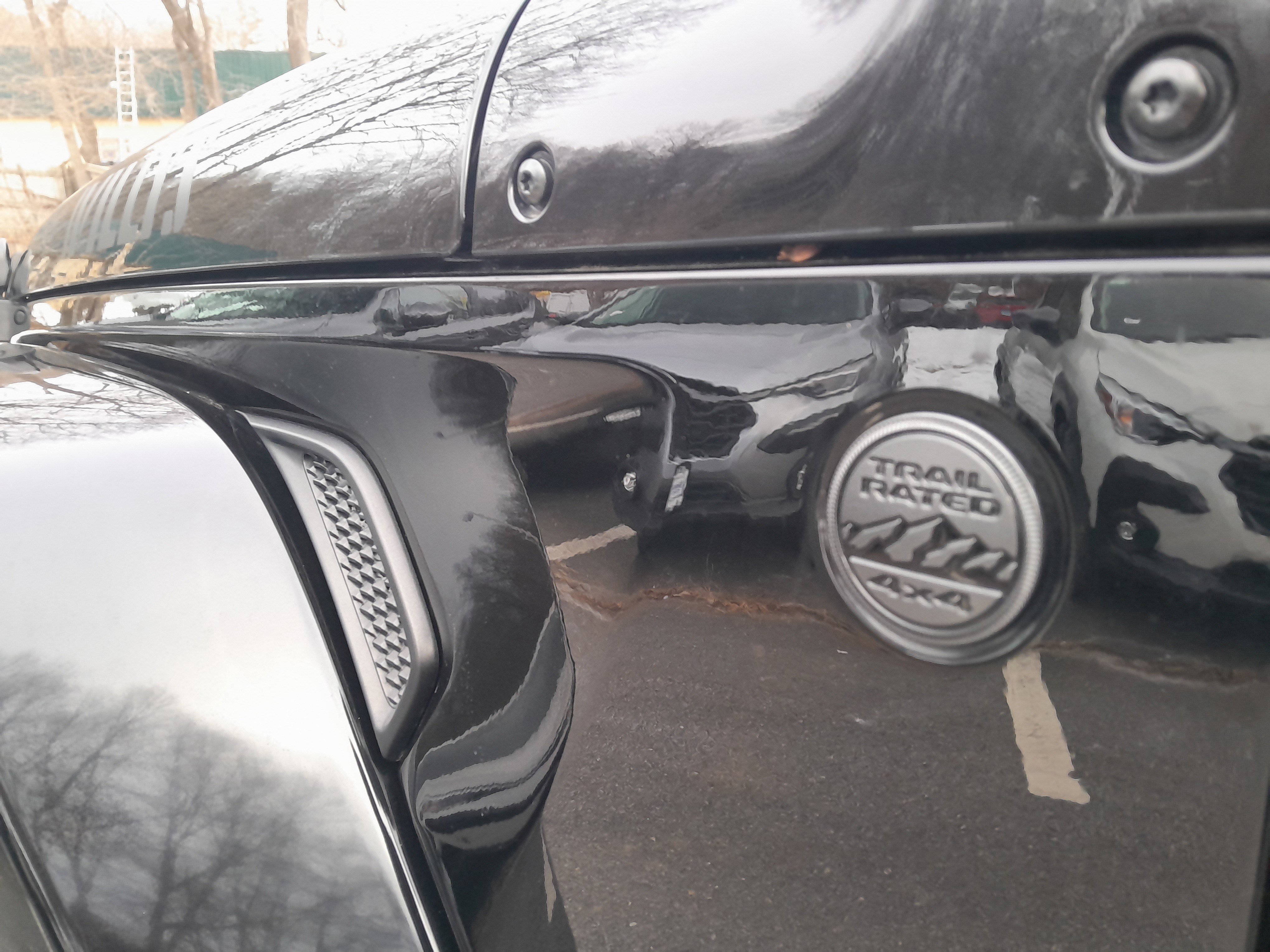 Certified 2022 Jeep Gladiator Sport image 40