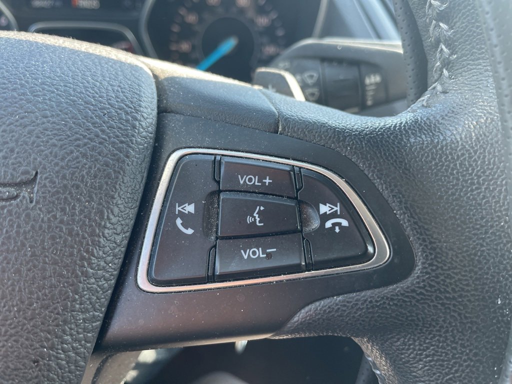 Used 2018 Ford Escape SE w/ SE Sport Appearance Package image 11