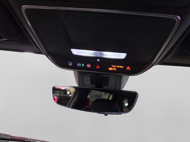 Used 2025 Chevrolet Equinox RS w/ Safety and Technology Package AWD/4WD image 32