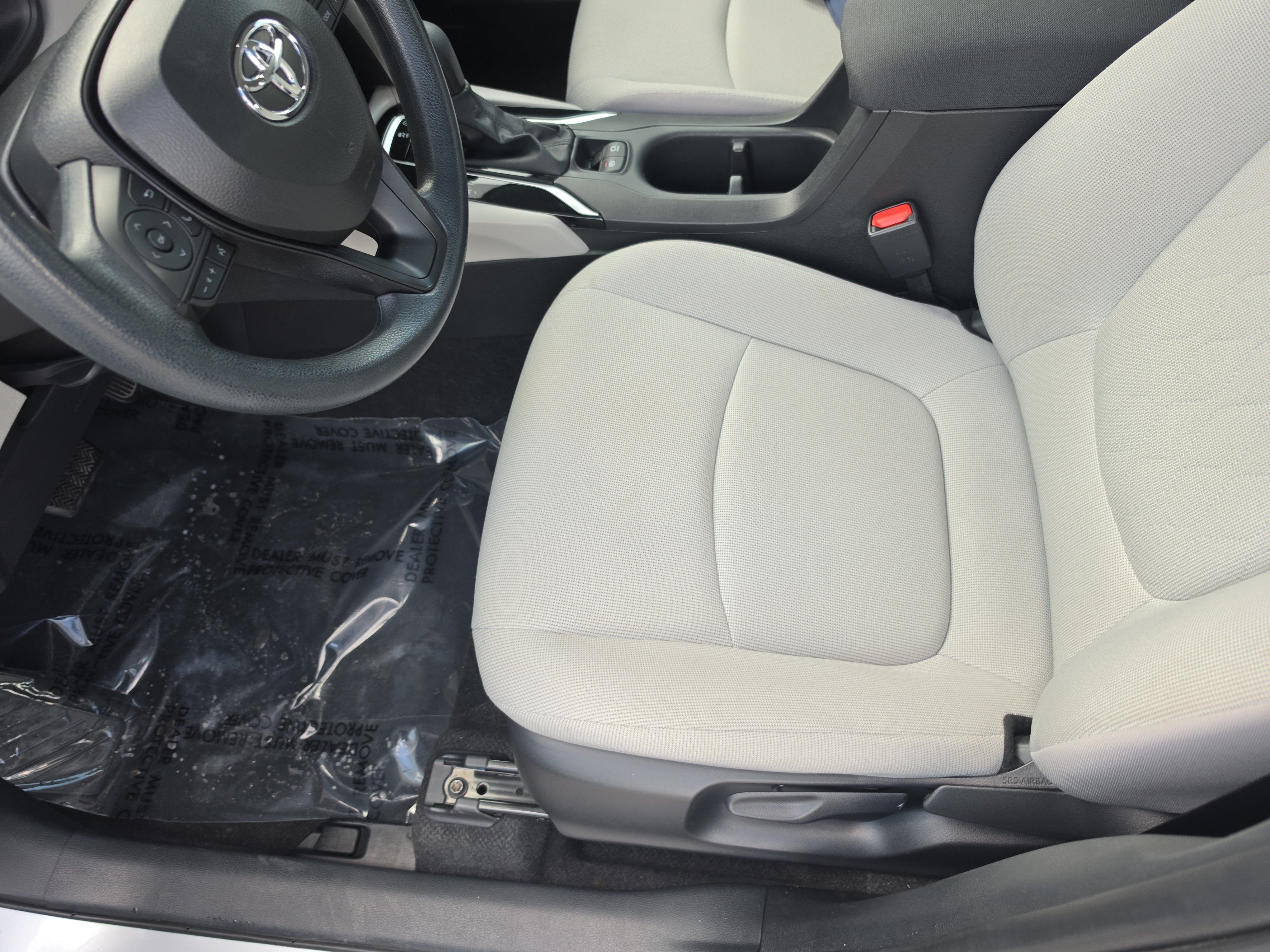 Used 2025 Toyota Corolla Cross L FWD image 21