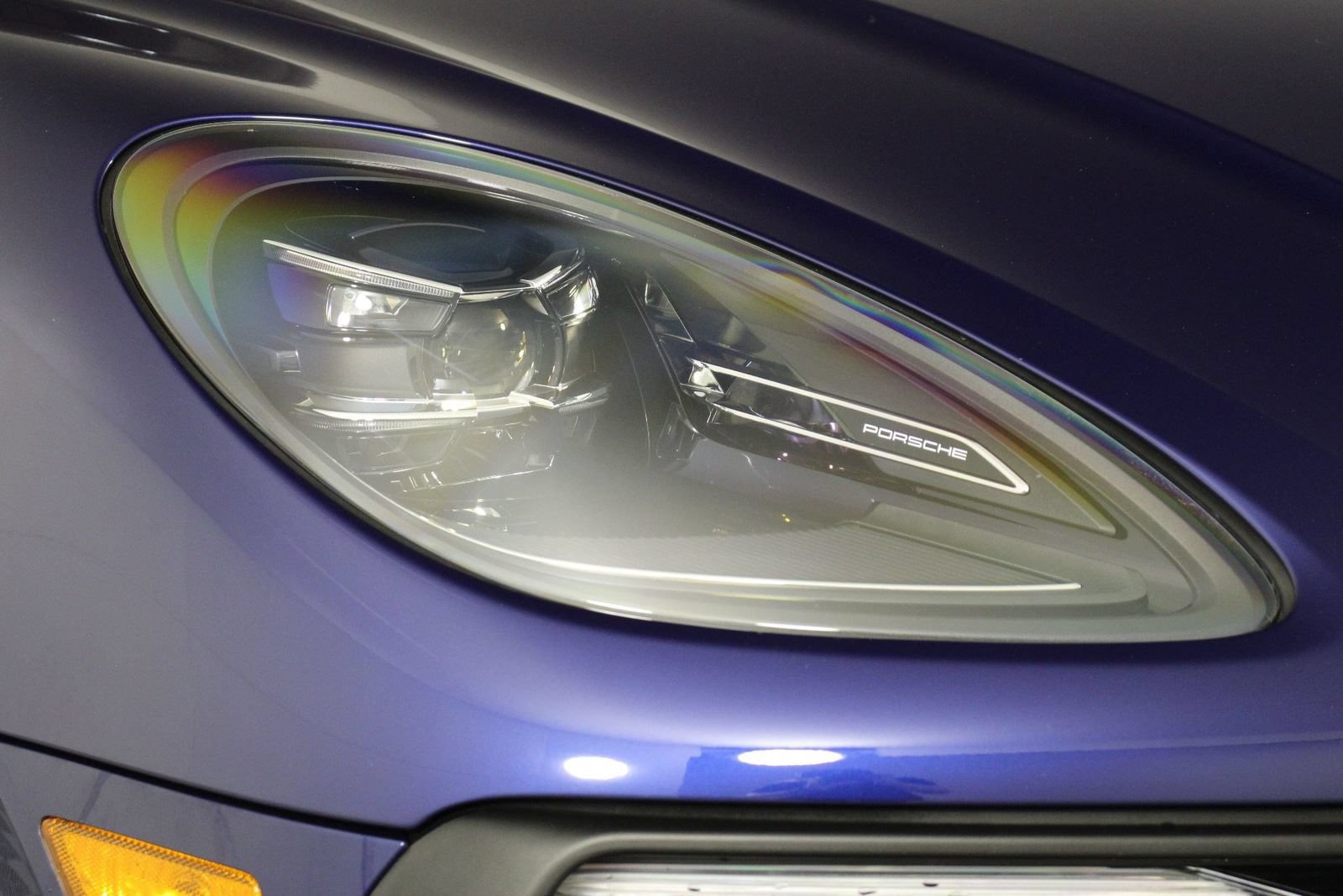 Certified 2026 Porsche Macan S AWD/4WD image 28