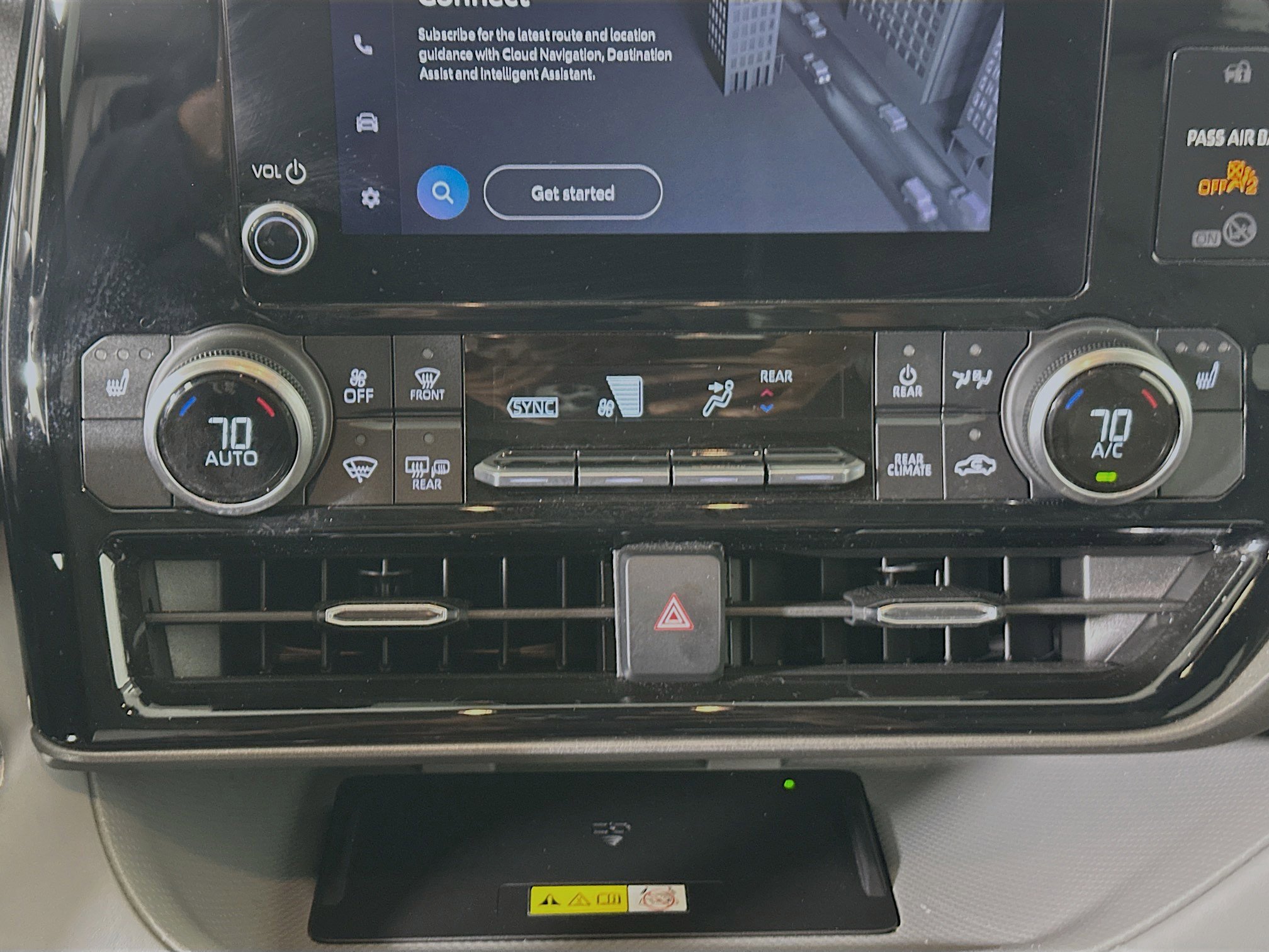 Used 2023 Toyota Highlander XLE FWD image 23
